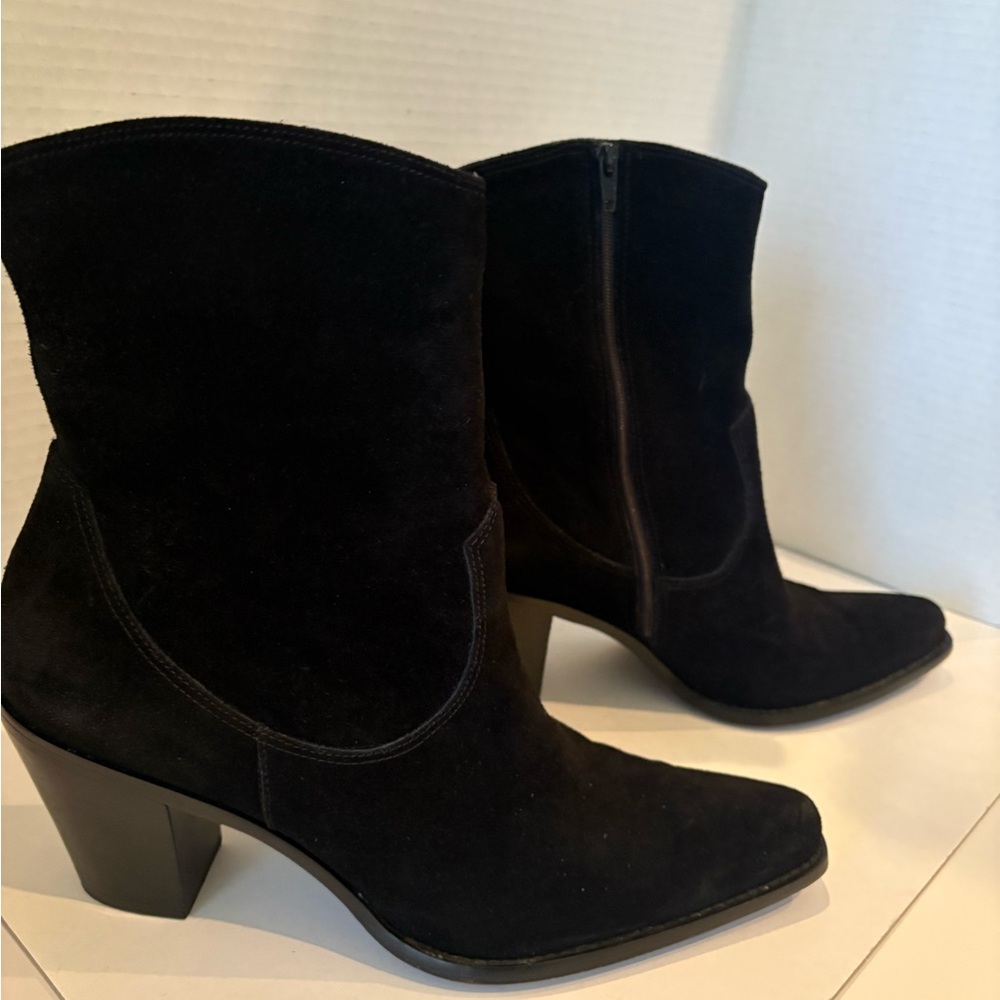Via Spiga Black suede boots